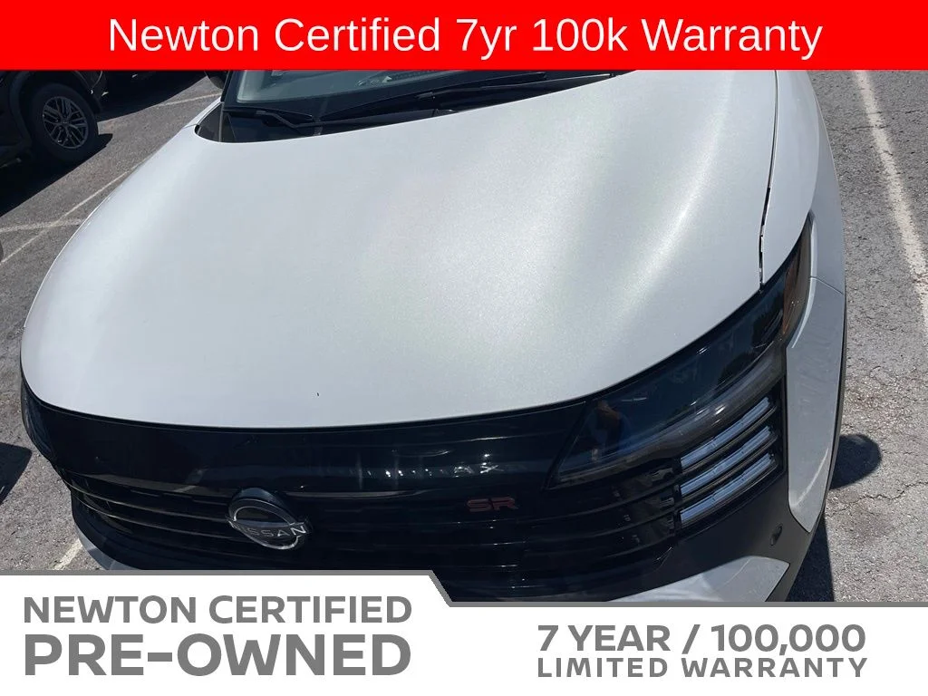 Certified Used 2025 Aspen White/Super Black Nissan SR image 9