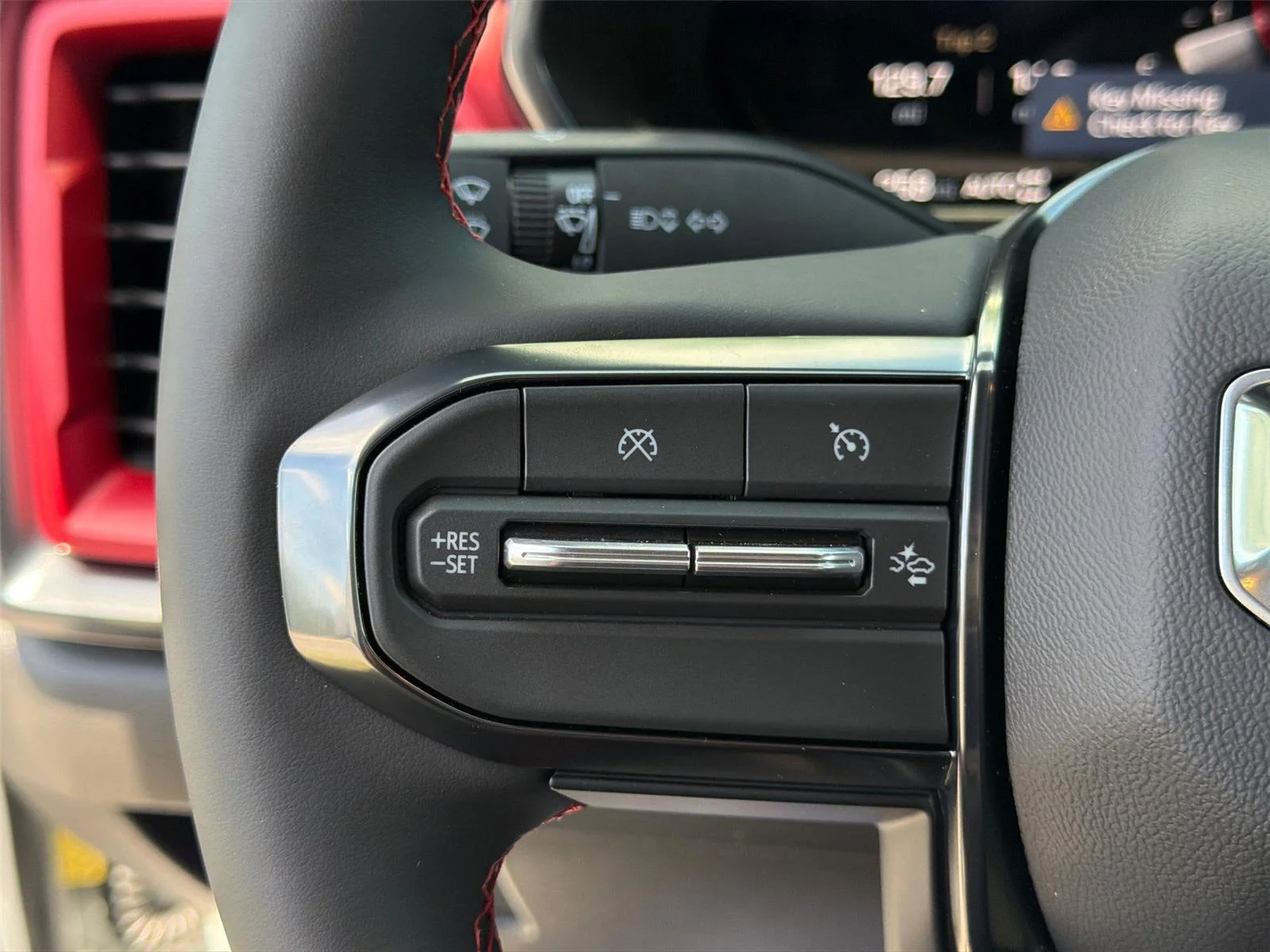 2026 GMC Canyon AT4X - Photo 17