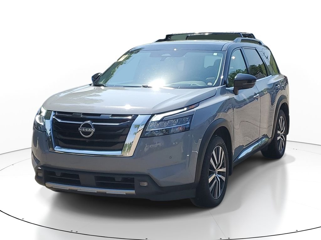 Used 2022 Solid Gray/Super Black Nissan Platinum image 2