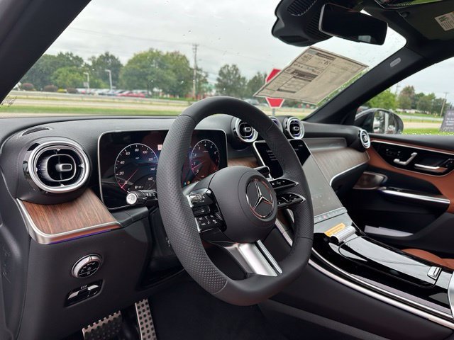 New 2027 Polar White Mercedes-Benz GLC 300 image 52