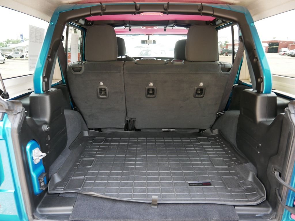Certified Used 2020  Jeep Unlimited Sport image 10