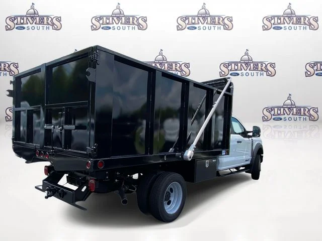 New 2026 Oxford White Ford XL image 3