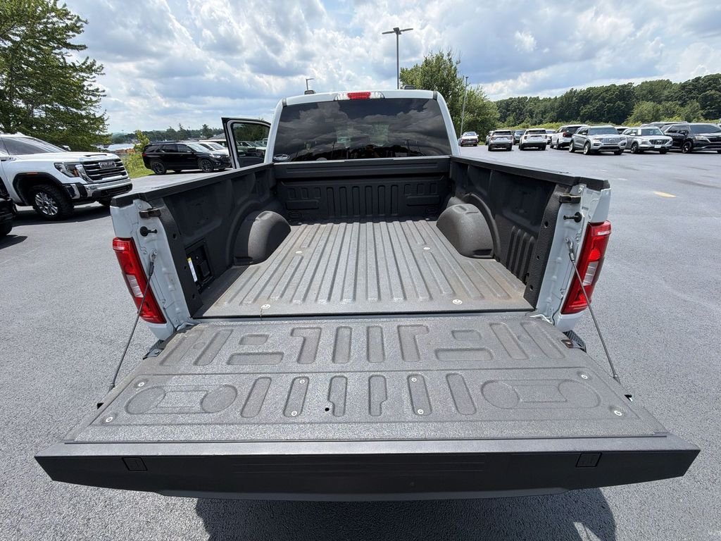 Used 2023 White Ford XLT image 29