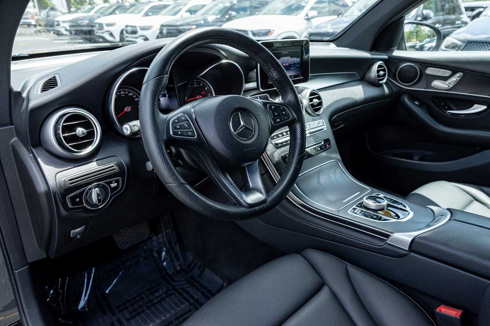 Used 2018 Black Mercedes-Benz GLC 300 image 15