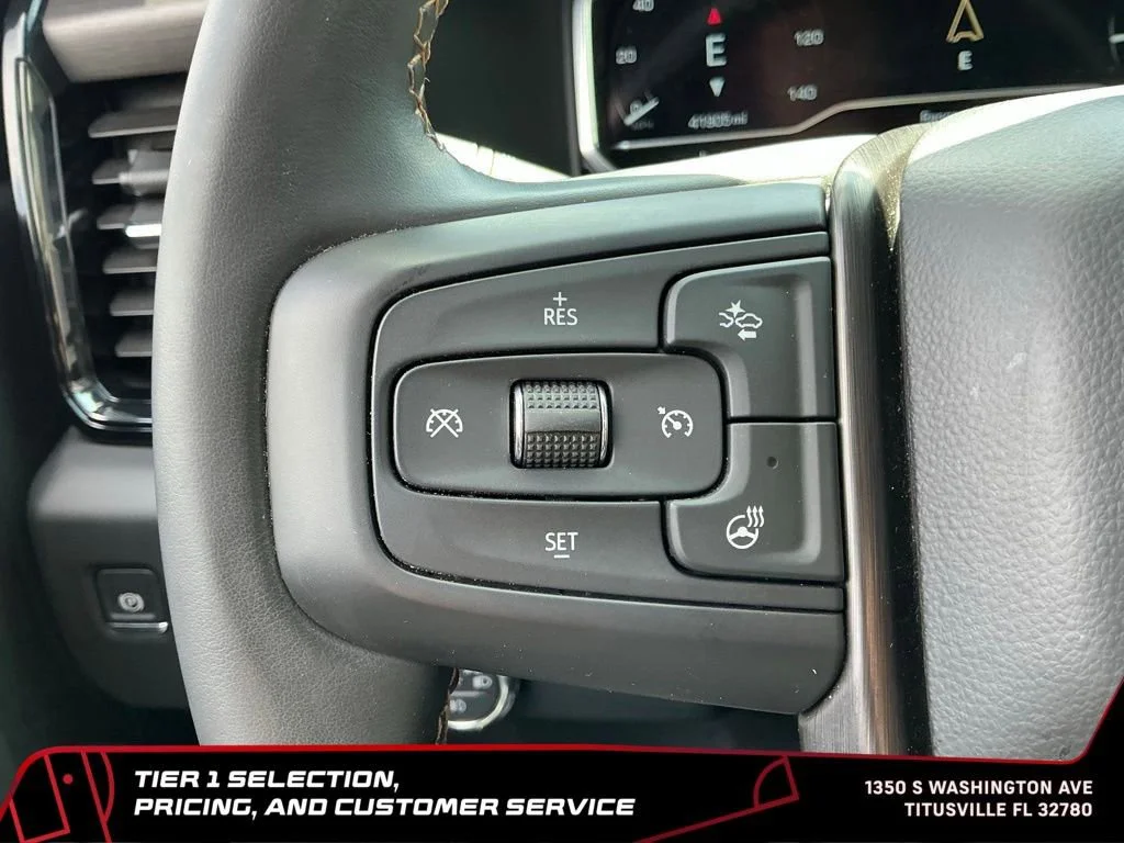 Used 2024 Sterling Metallic GMC AT4 image 34