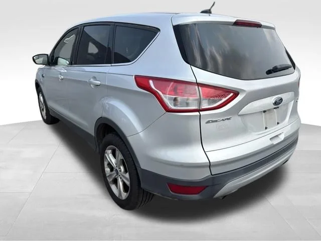 Used 2015 Silver Ford SE image 5