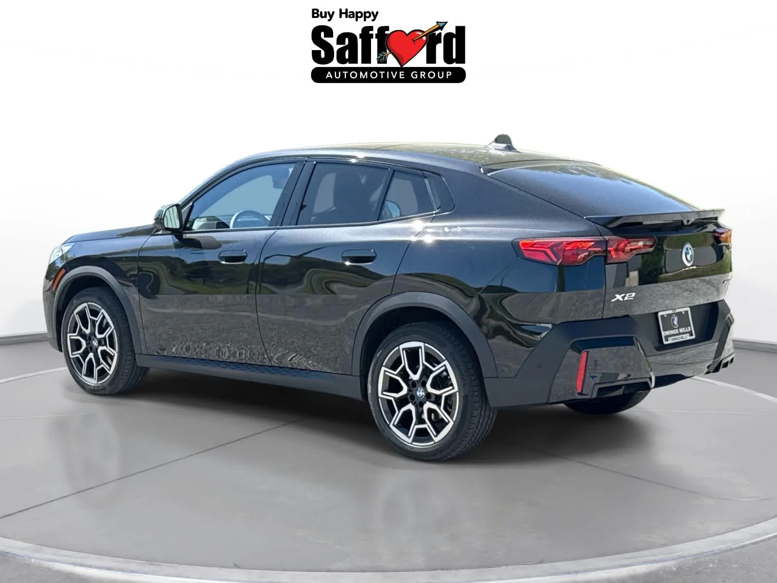 Used 2025 Black Sapphire Metallic BMW xDrive28i image 11