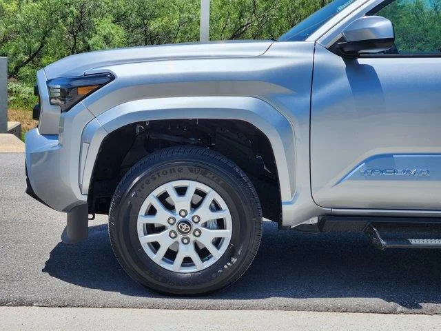 Used 2025 Celestial Silve Toyota SR5 4x2 Double Cab 5 ft. box image 8