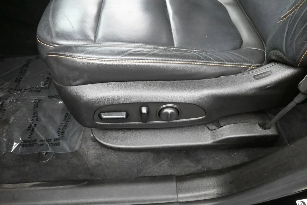 Used 2021 Mosaic Black Metallic Chevrolet RS image 17