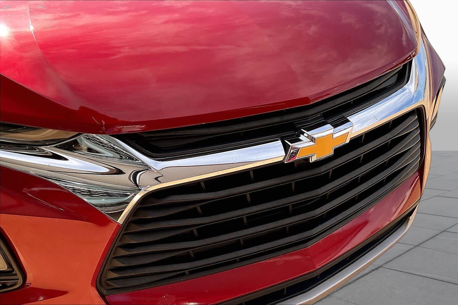 Used 2021 CHERRY RED TINTCOAT Chevrolet LT image 28