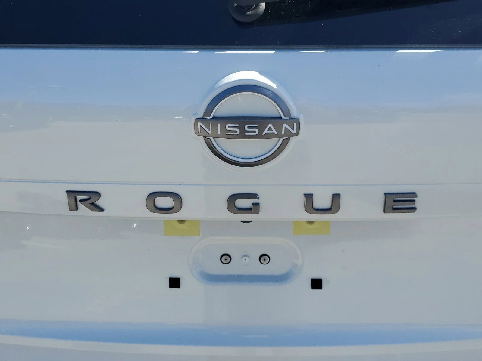 2025 Nissan Rogue SV - Photo 8