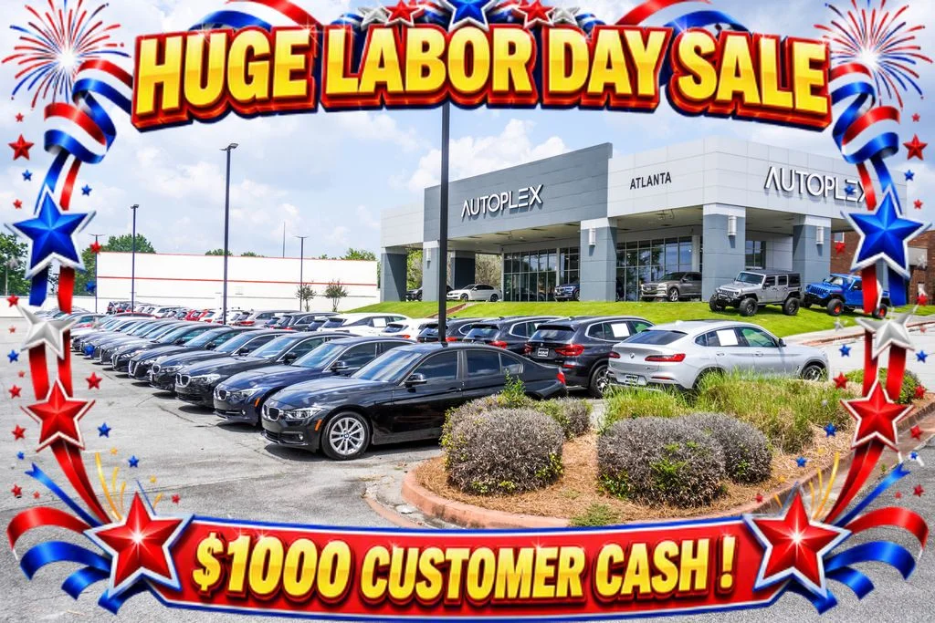 Used 2025 Gray Nissan SV image 39