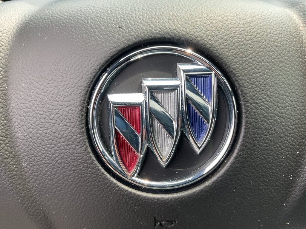 Used 2022 Ebony Twilight Metallic Buick Avenir image 31