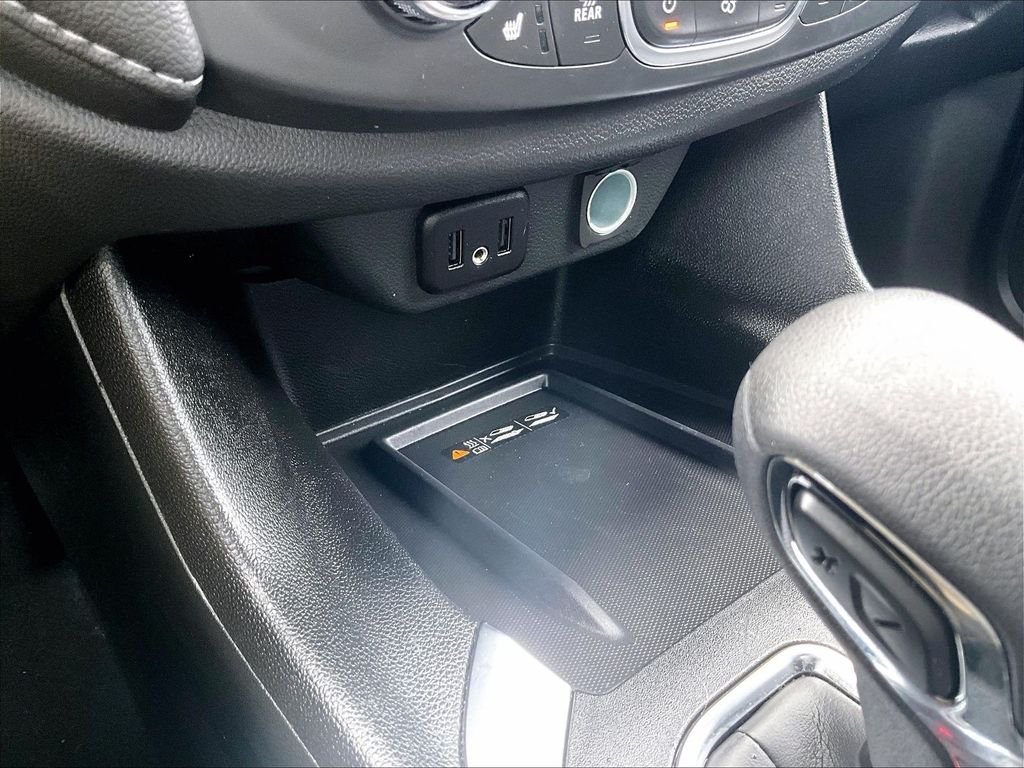 Used 2023 Blue Chevrolet LT image 28