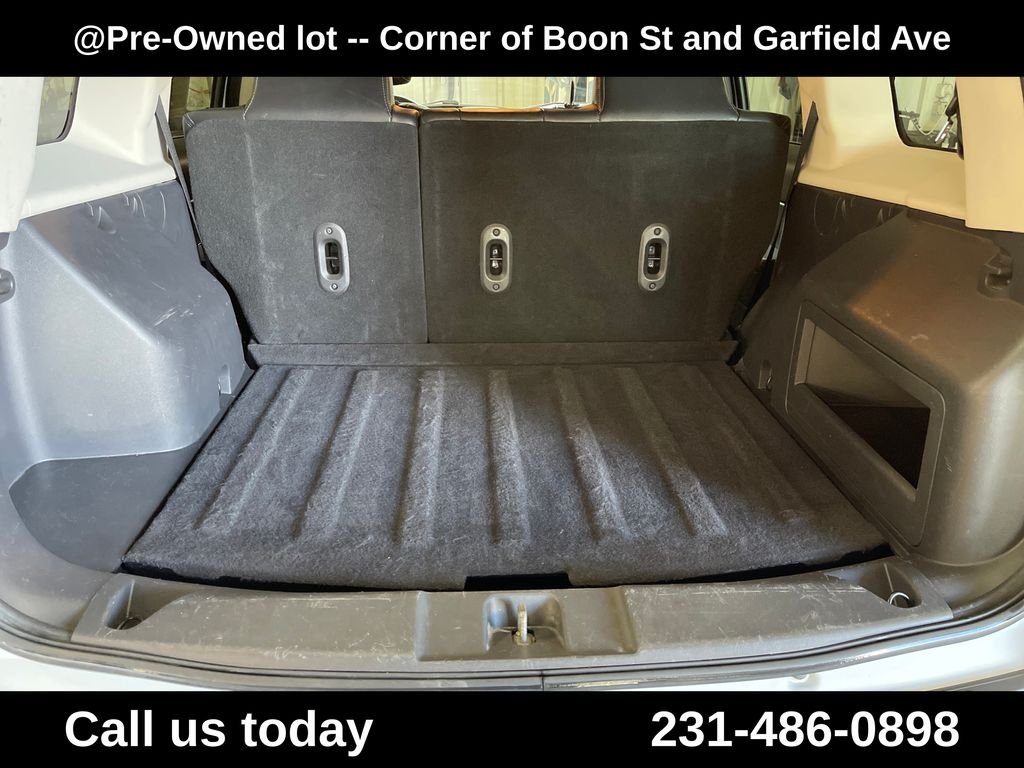 Used 2013 White Jeep Limited image 26