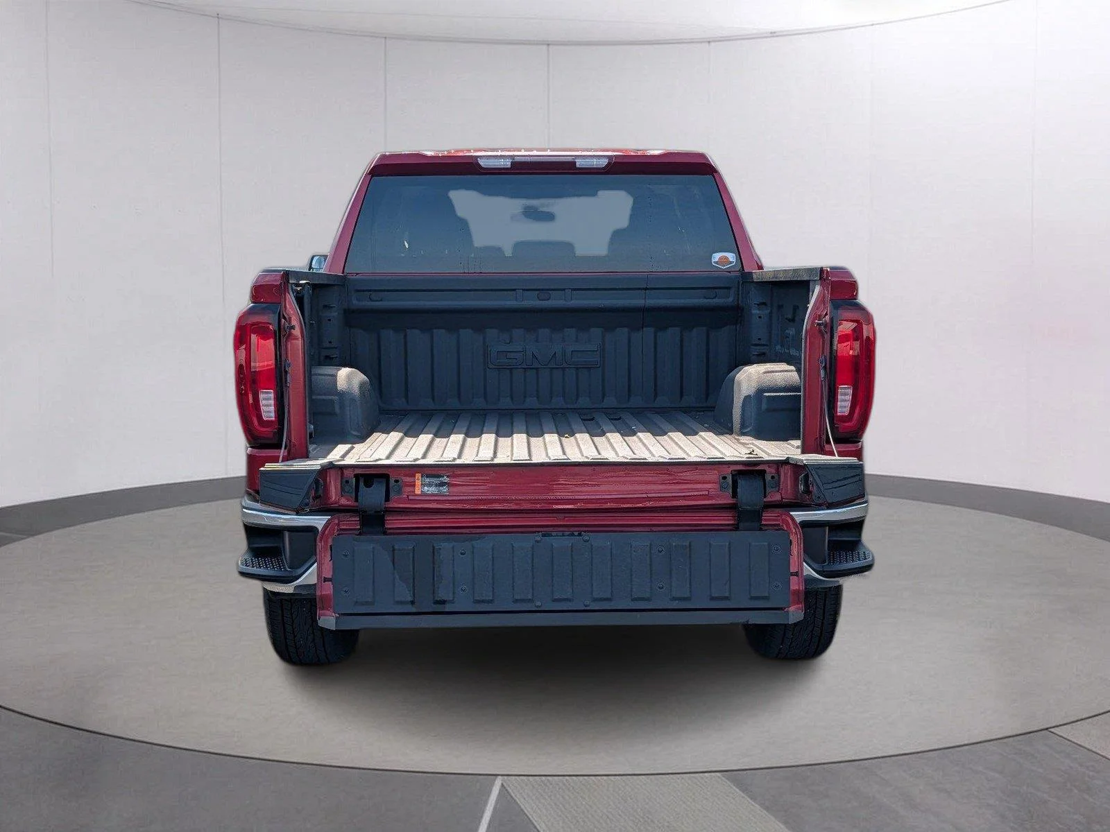 Used 2023 Volcanic Red Tintcoat GMC SLT image 5