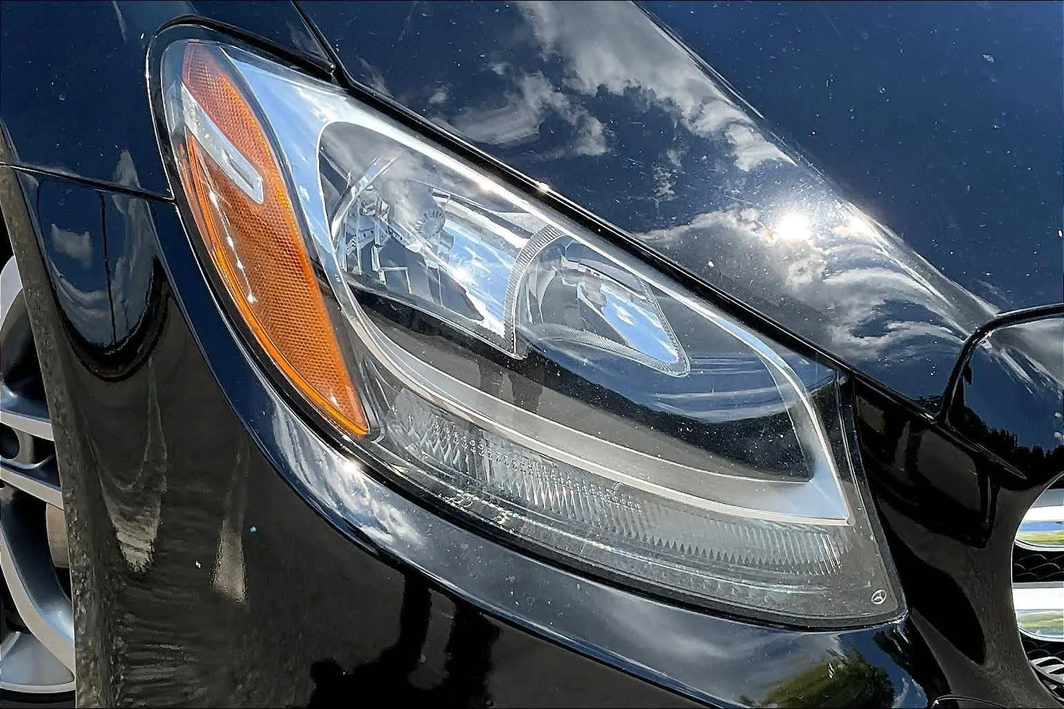 Used 2015 Obsidian Black Metallic Mercedes-Benz C 300 image 51