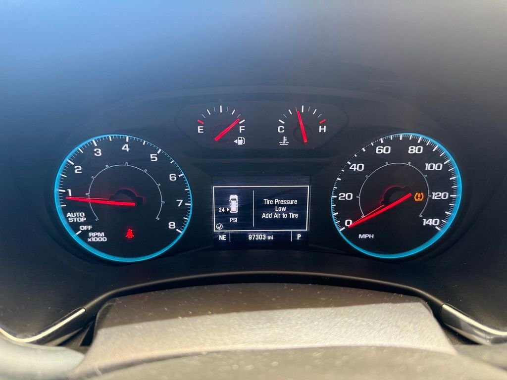 Used 2022 Summit White Chevrolet LS image 20