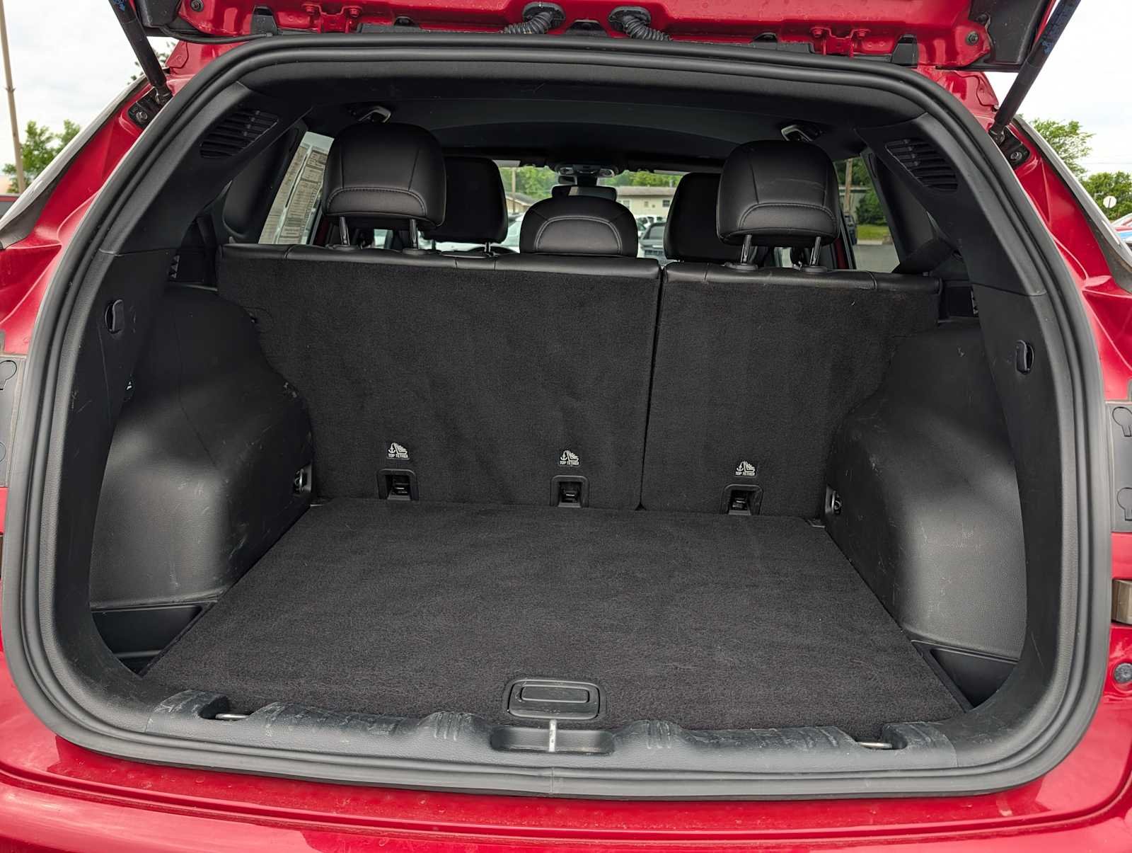 Used 2022 Redline Pearlcoat Jeep (RED) Edition image 19