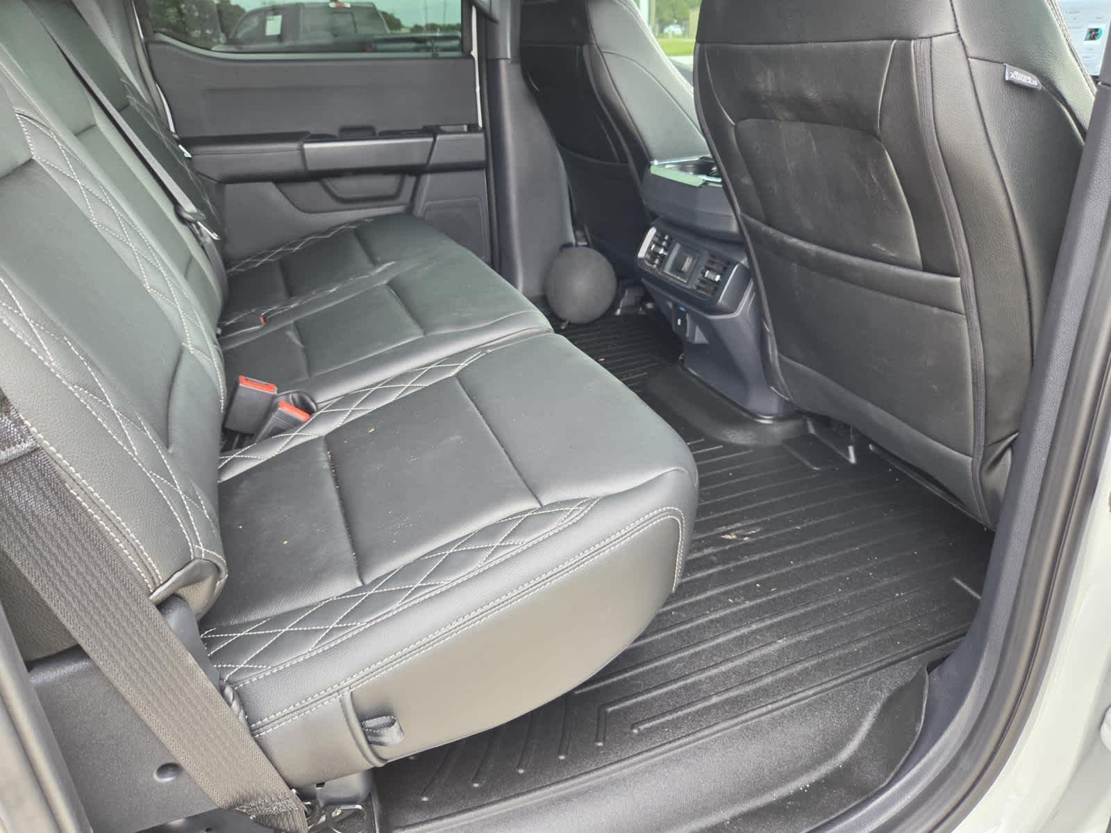 Used 2024 Oxford White Ford STX image 11