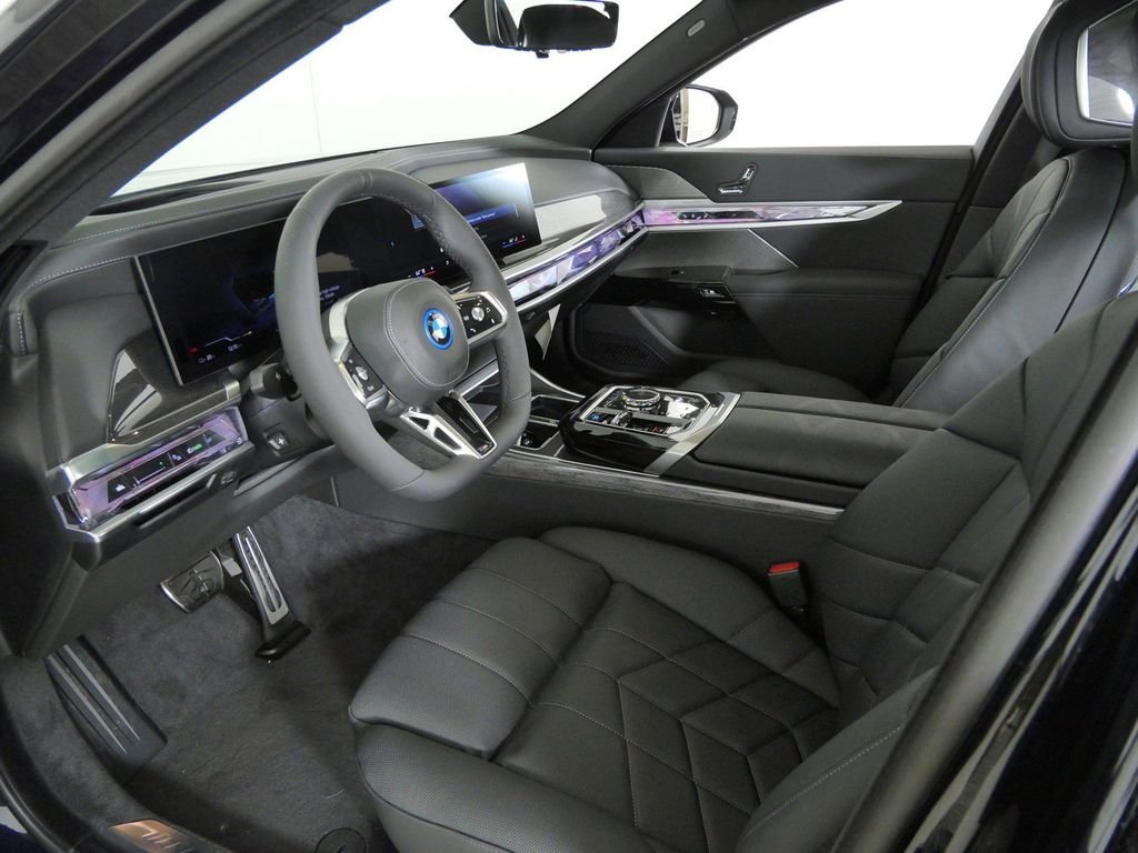 New 2026 Carbon Black Metallic BMW xDrive60 image 34