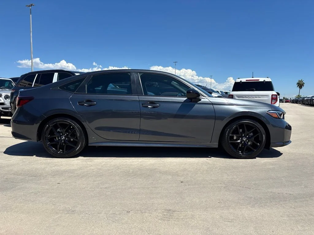 2HGFE2F59SH600557