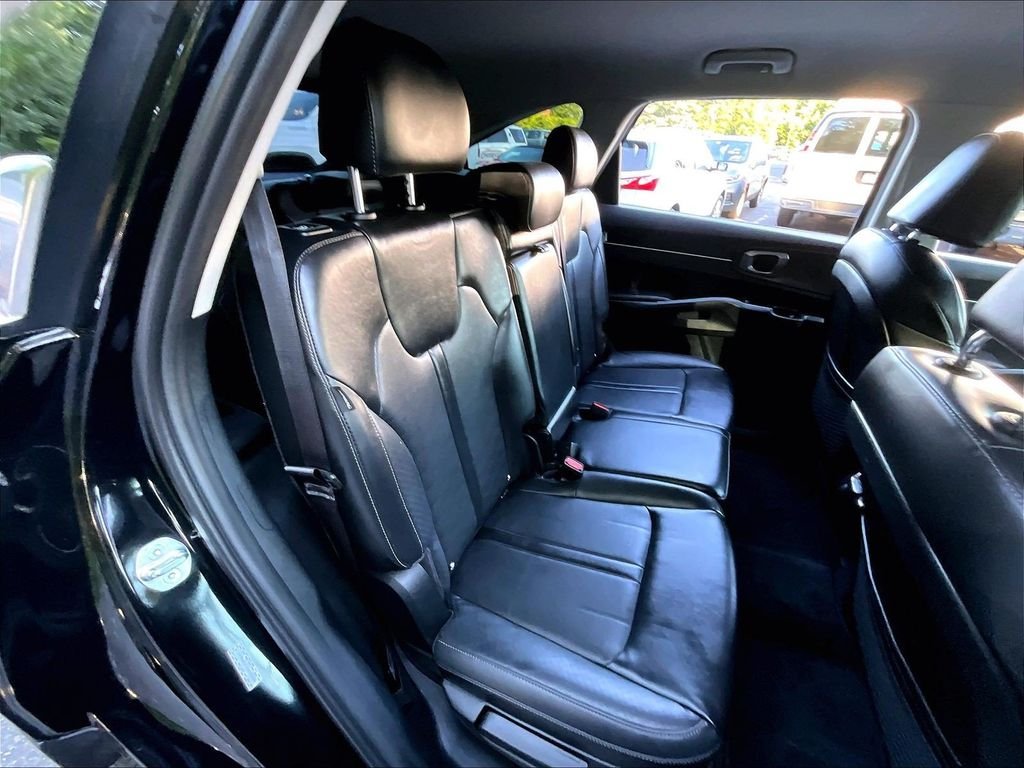 Used 2025 Black Kia S image 15