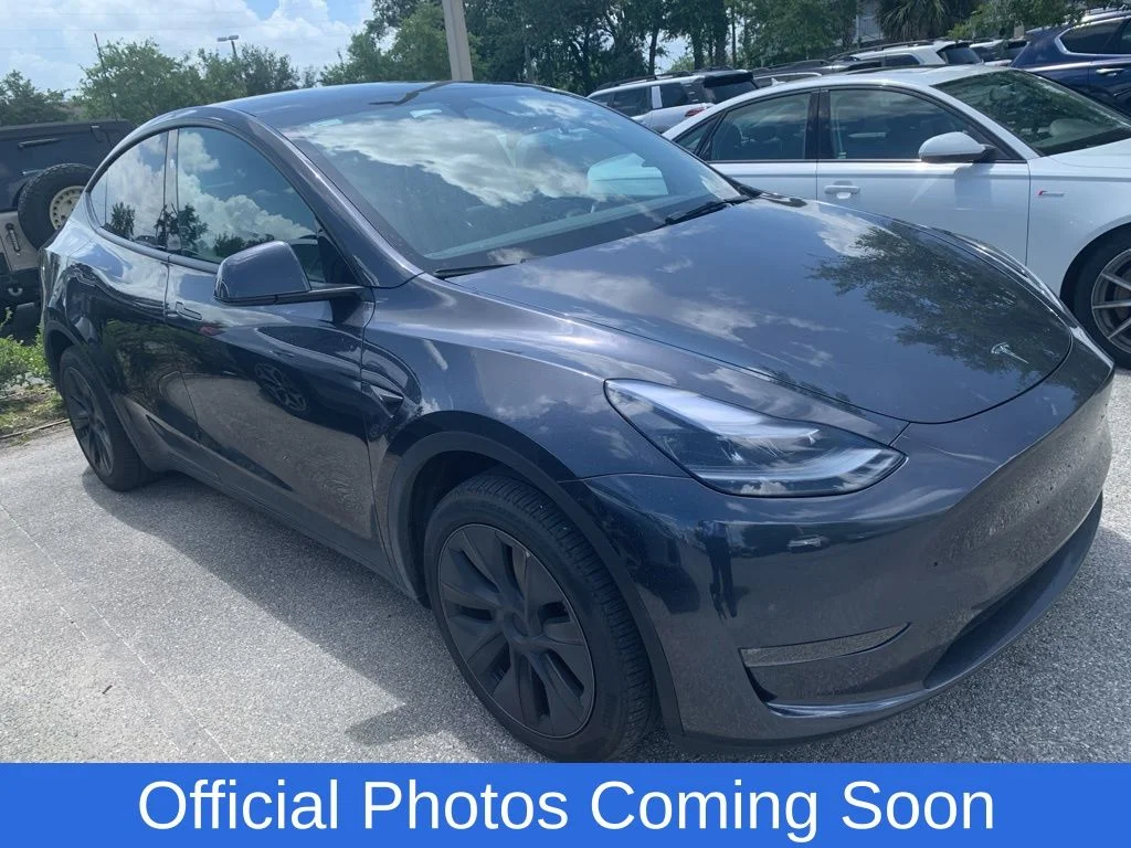 2025 Tesla Model Y Long Range Dual Motor All-Wheel Drive's photo
