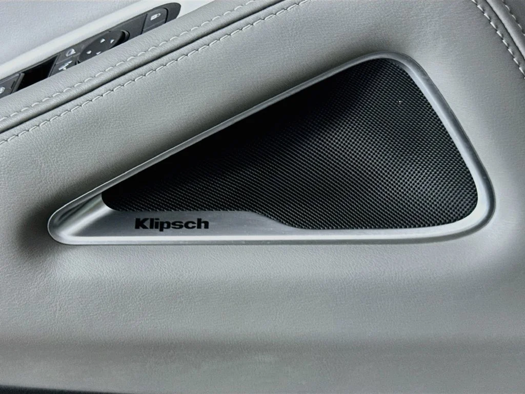 Certified Used 2027 White INFINITI LUXE image 25