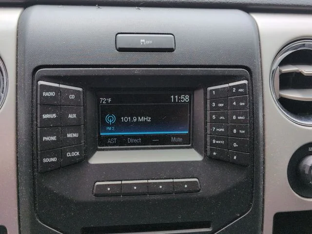 Used 2014 Blue Ford XLT image 15