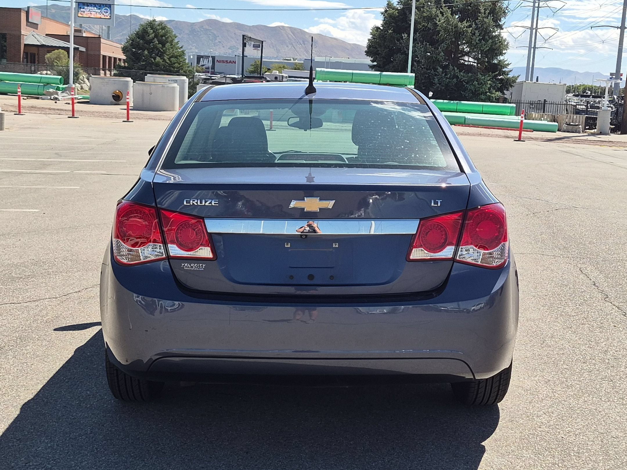 Used 2014 Atlantis Blue Metallic Chevrolet 1LT image 4
