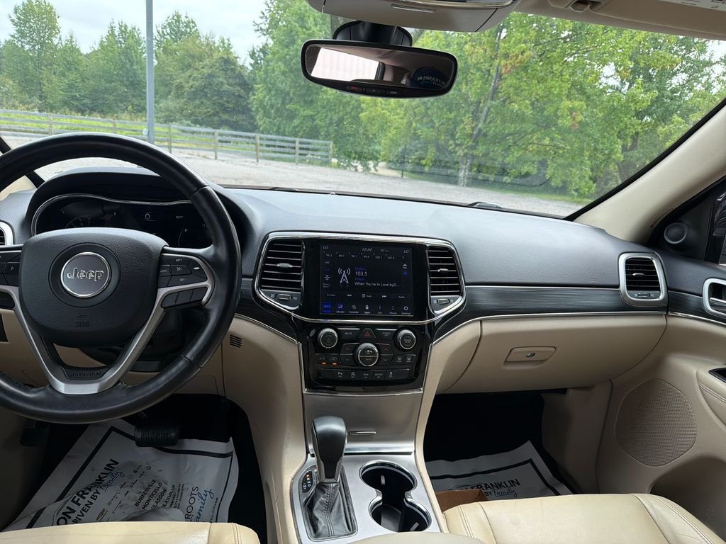 Used 2020 Blue Jeep Limited image 15