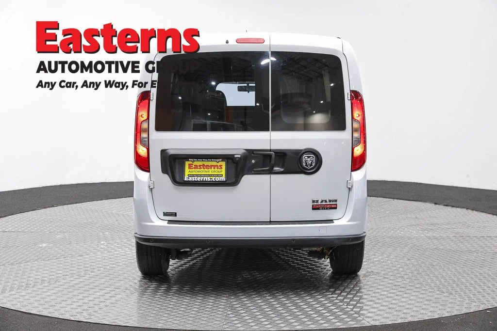 Used 2022 White Ram Base image 6