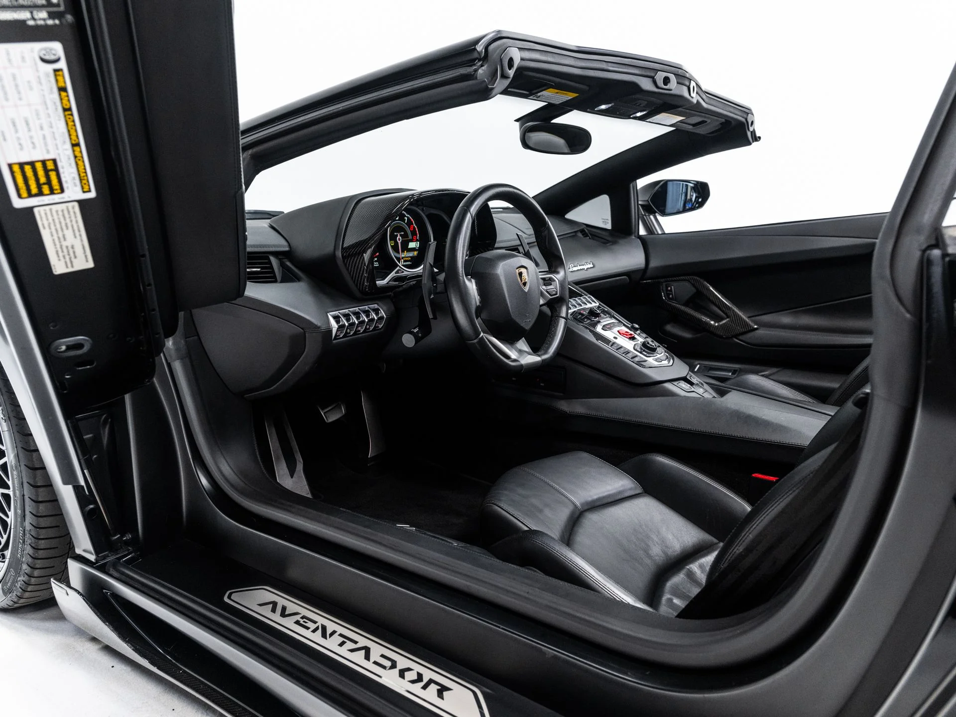 Used 2014  Lamborghini Roadster image 17
