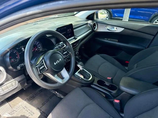 Used 2023 Blue Kia LXS image 15