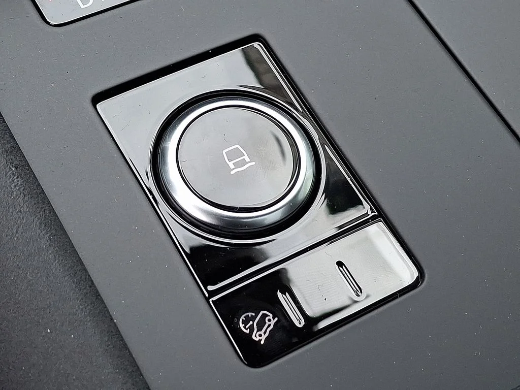 New 2026 Black Land Rover Gemini Edition image 13