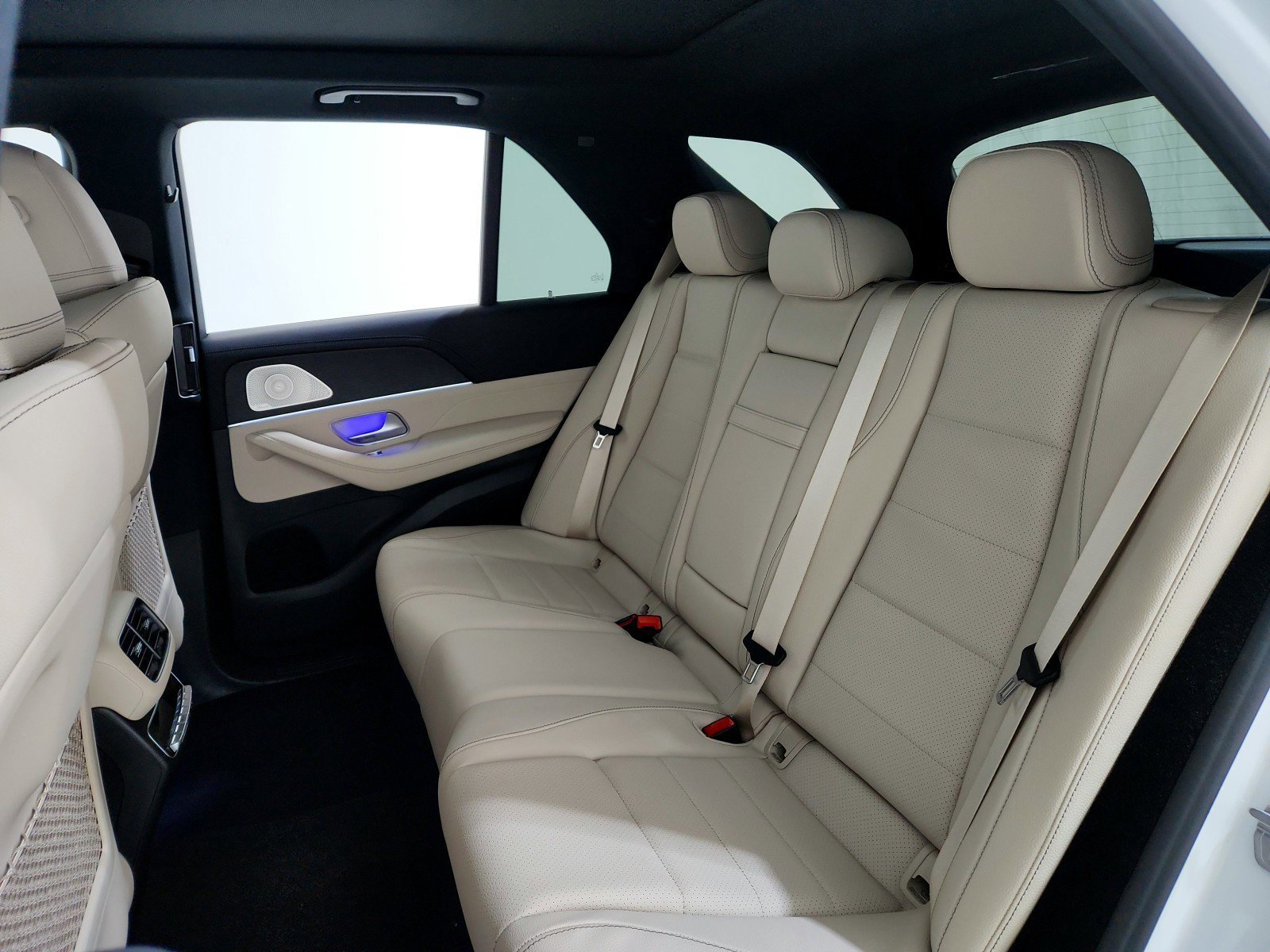New 2026 Polar White Mercedes-Benz GLE 350 SUV image 36