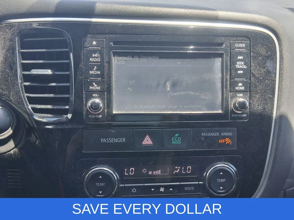Used 2017  Mitsubishi ES image 9