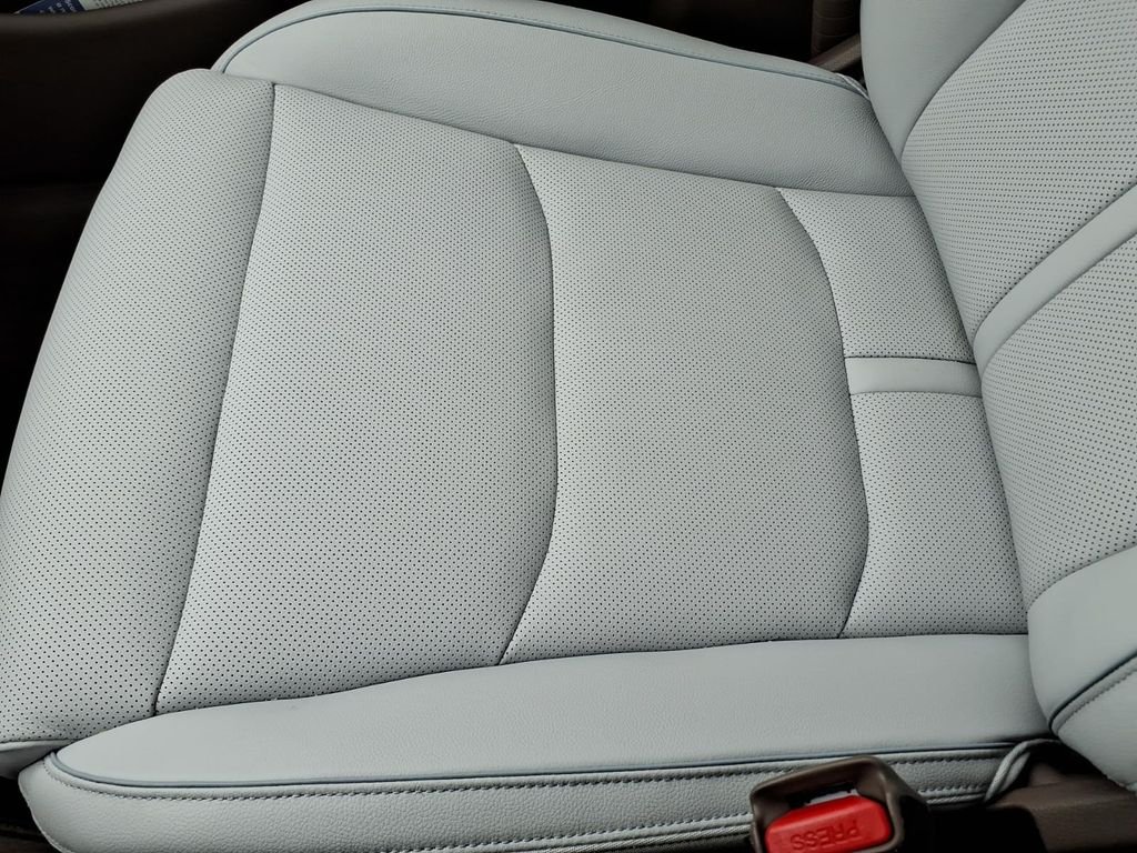 Used 2026 Black Genesis  image 25