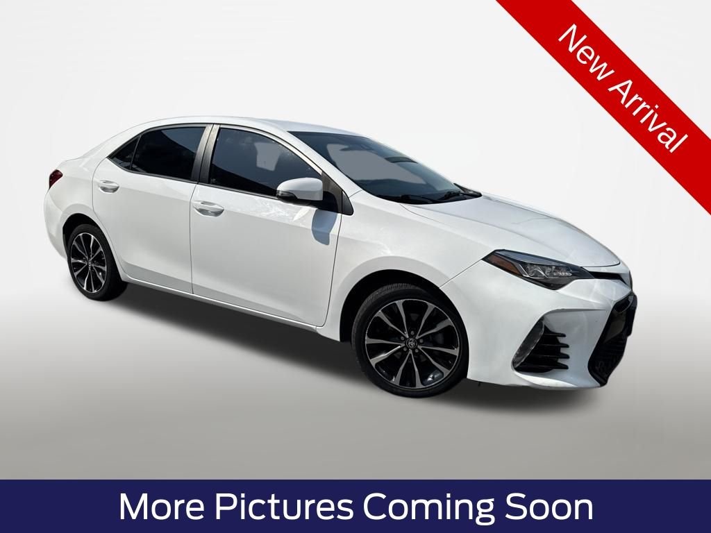 Certified Used 2017 Super White Toyota SE image 1