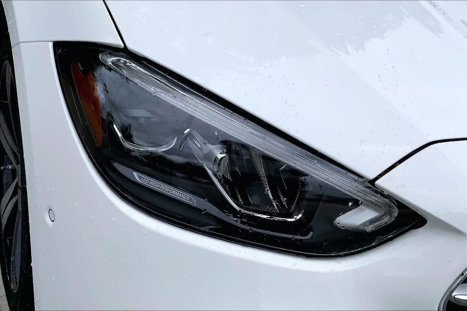 Used 2025 Polar White Mercedes-Benz C 300 image 27