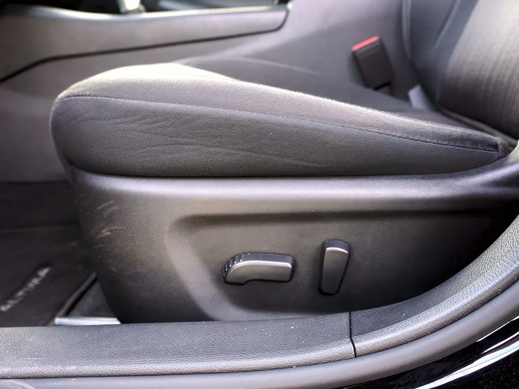 2025 Nissan Altima SV - Photo 22