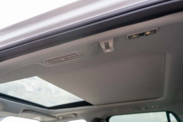 Used 2025 White Ford Active image 12