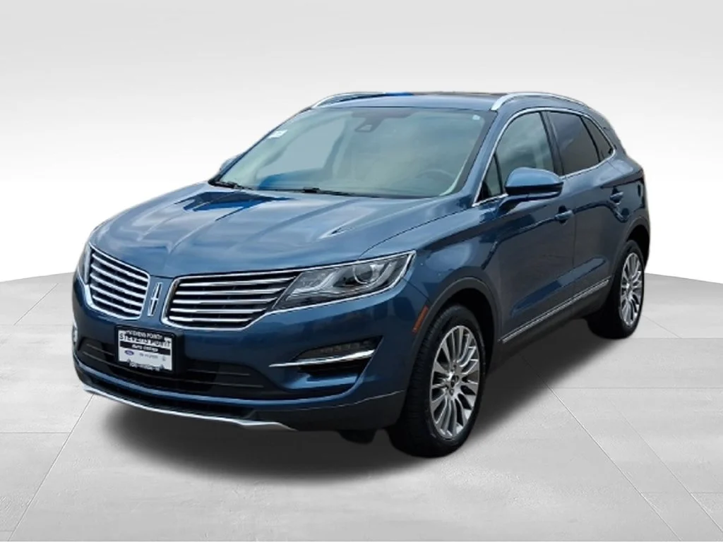 Used 2018 Diamond Lincoln Reserve image 3