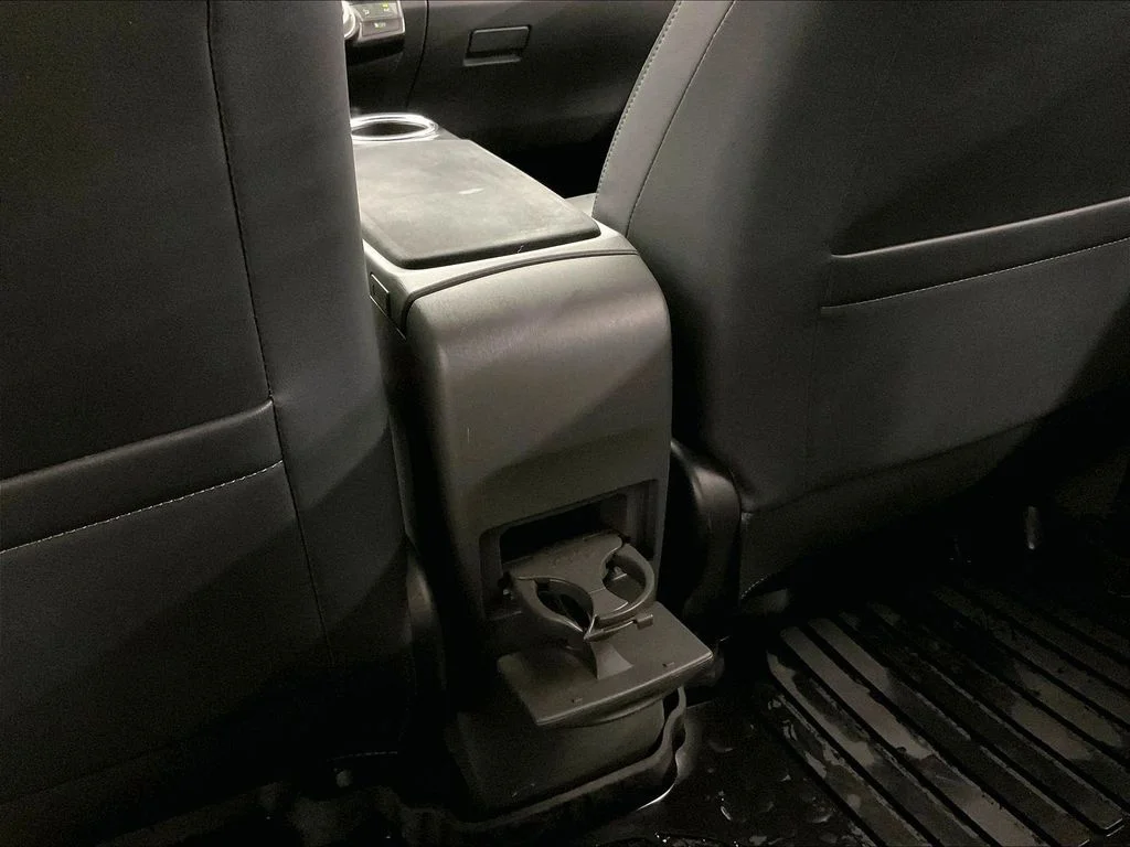 Used 2013 Blue Toyota Five image 37