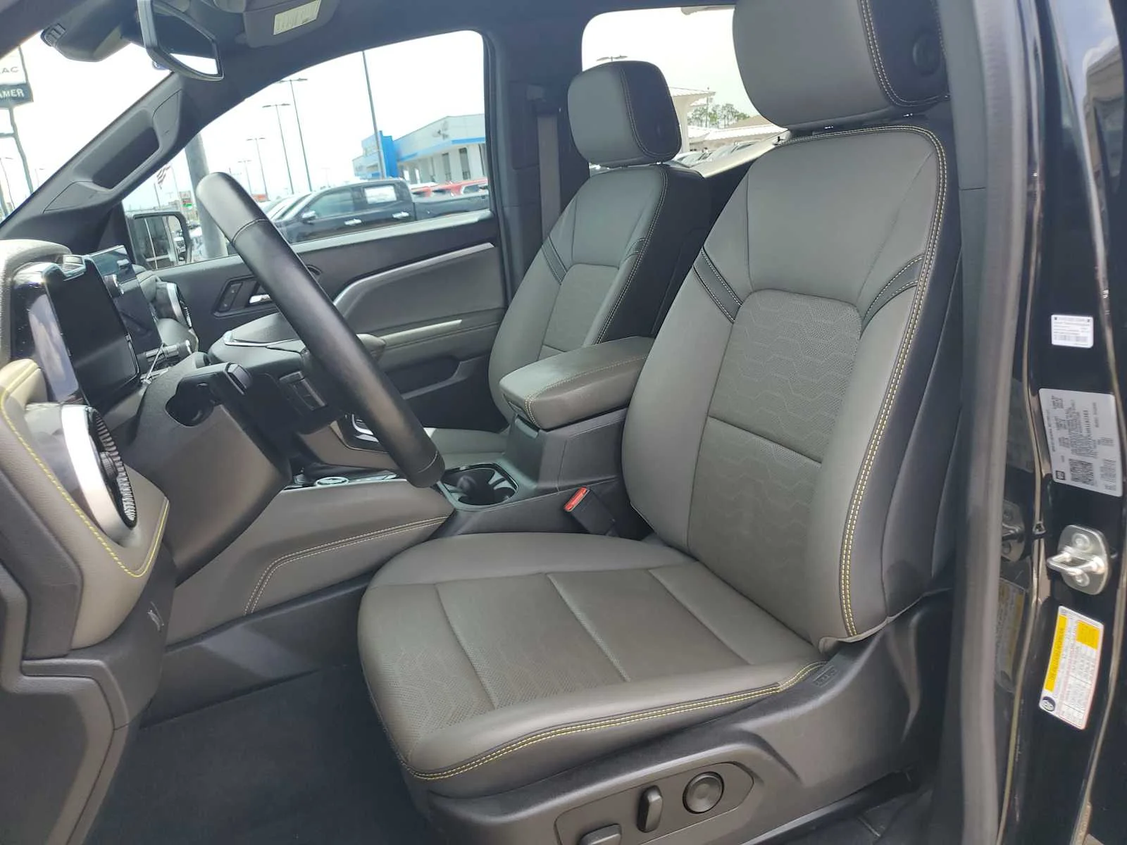 Used 2024 Black Chevrolet ZR2 image 20