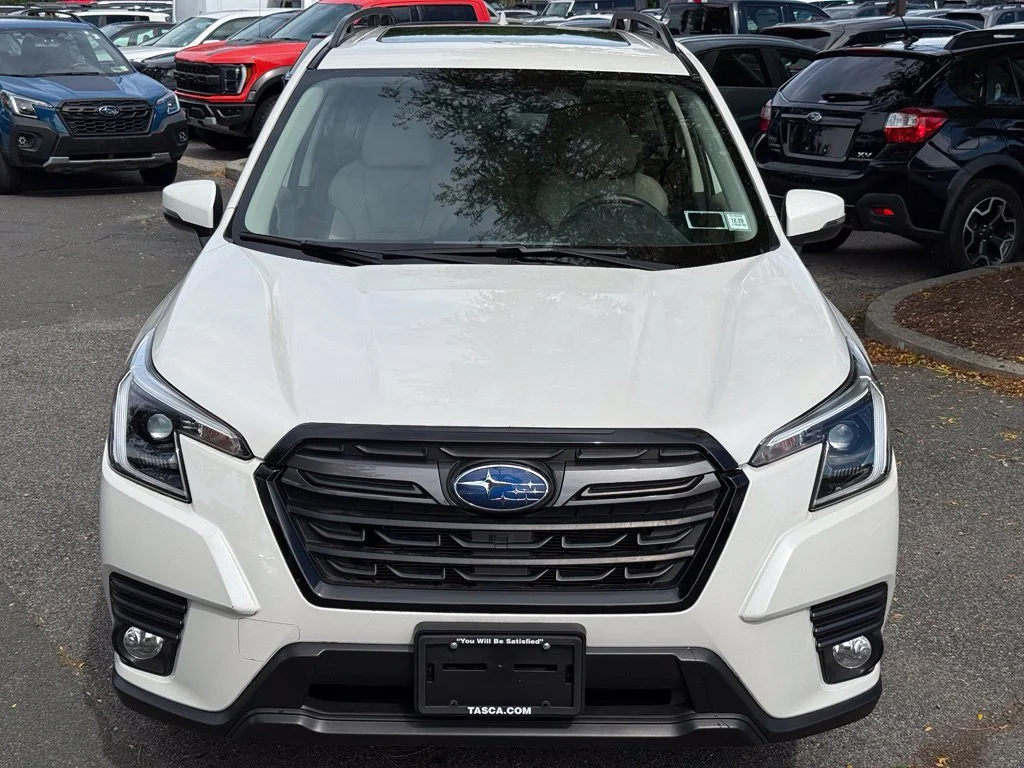 Used 2023 Crystal White Pearl Subaru Limited image 2