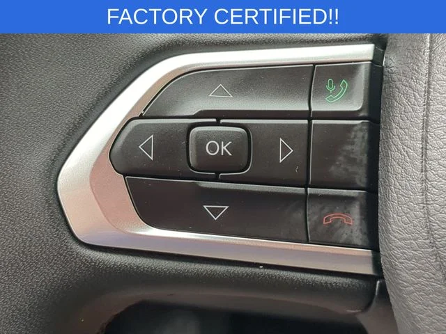 Used 2024 Gray Jeep Latitude image 16