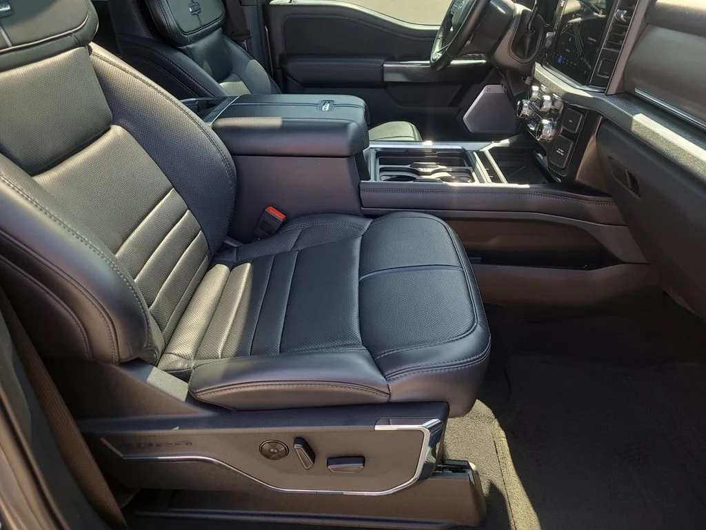 Used 2025 Gray Ford Platinum image 13