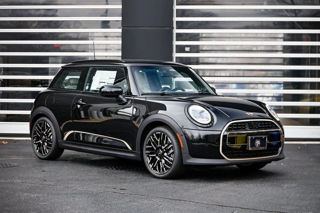2026 MINI Hardtop's photo